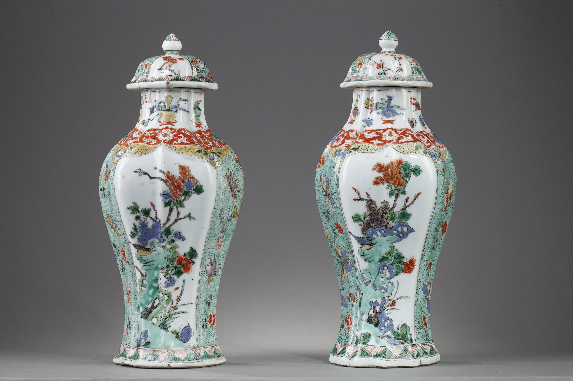 Pair vases and covers "famille verte" porcelain decorated with flowers